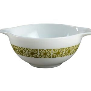 Pyrex Cinderella Autumn Verde Floral 4 Qt Green Square Flowers 444 Opal